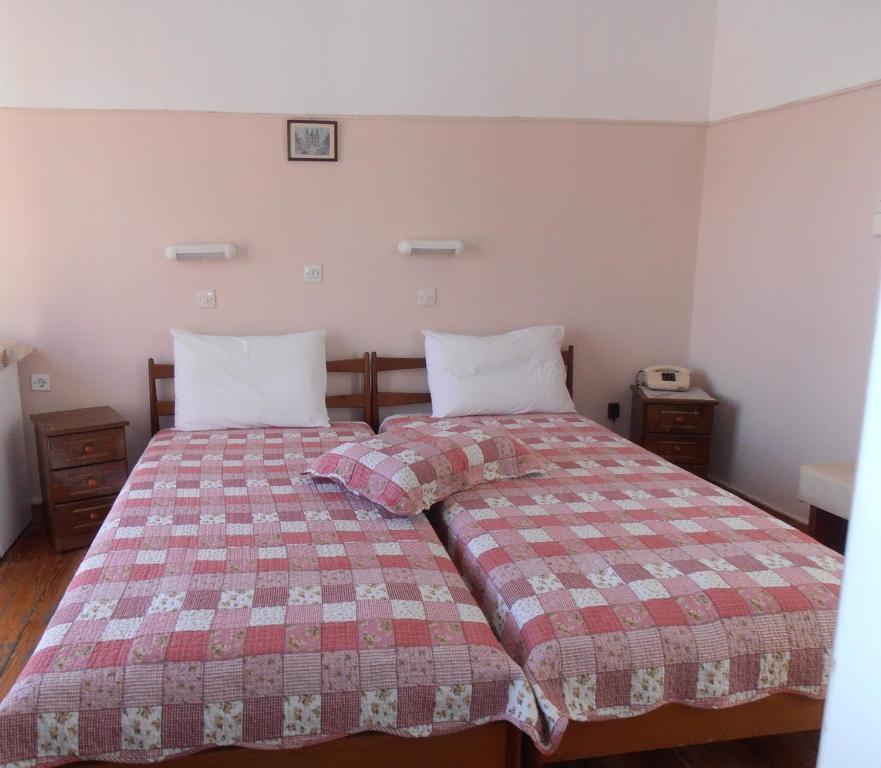 Hotel Bretagne Лоутраки Номер фото